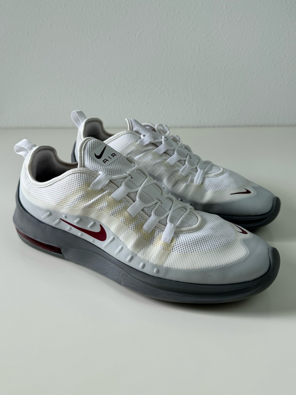 Nike Air Max Axis Men’s Sneakers White / Team Red / Cool Grey Size 13